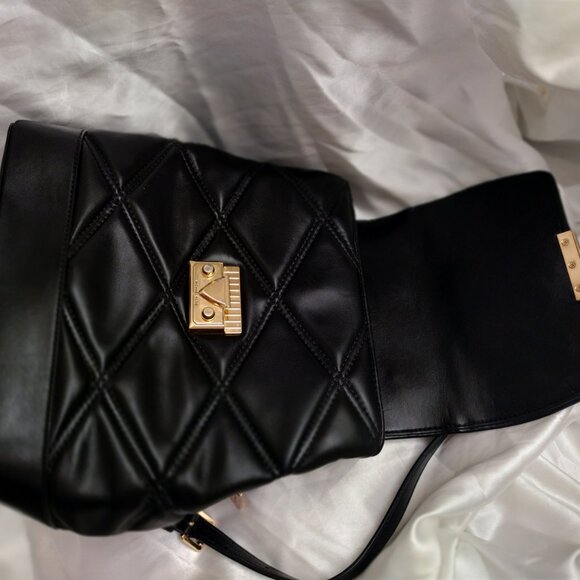 * MICHAEL KORS LEATHER BACKPACK BAG, LUXURY LEATHER BLACK QUILTED LARGE GOLD - Picture 13 of 14